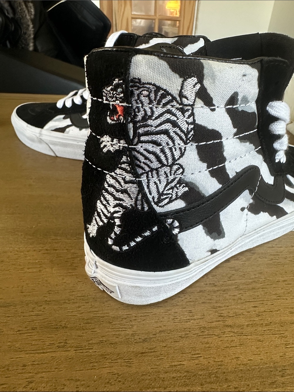 Vans Black & White Zebra High-Top Sneakers white tiger embroidered on back. - Picture 3 of 6